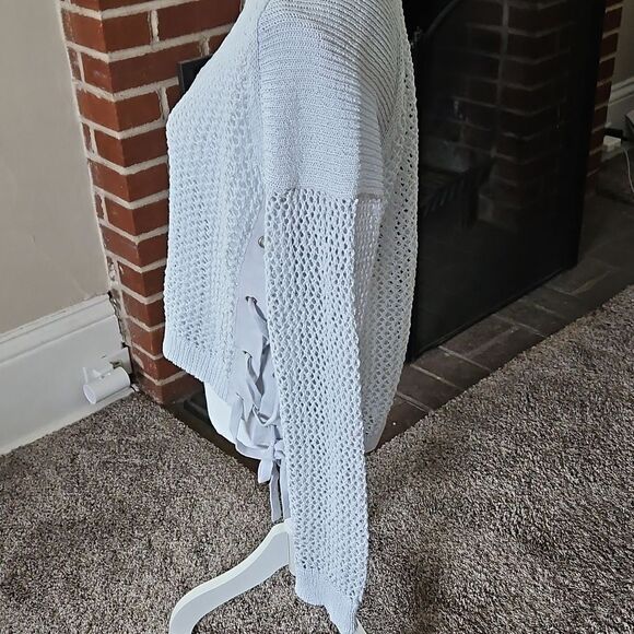 Curio's Vintage Women's White Sweater - Picture 6 of 13